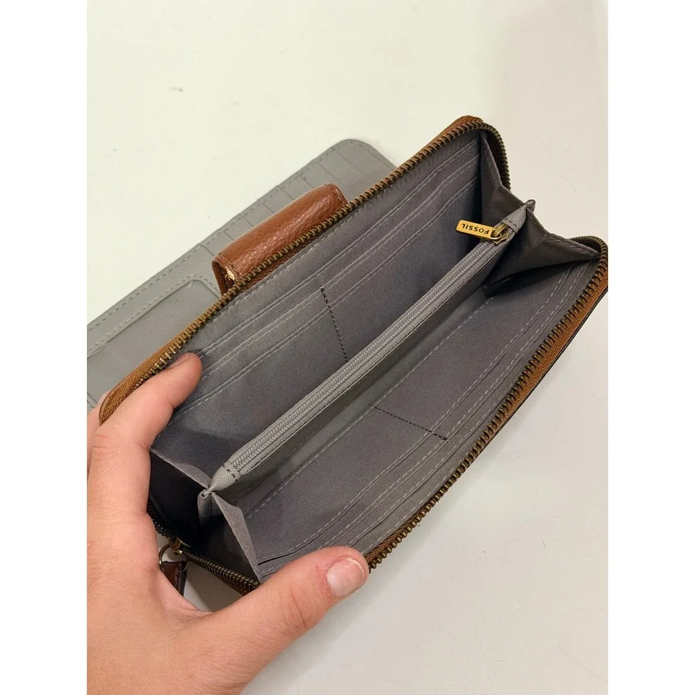 Fossil Logan RFID Tab Clutch Wallet Leather Colorblock Grey Cream Black Wristlet
